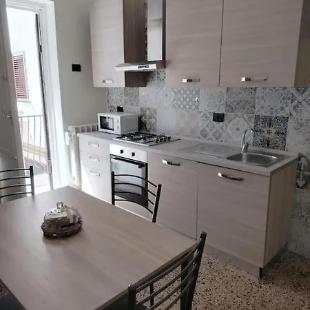 Casa Louise Tarent